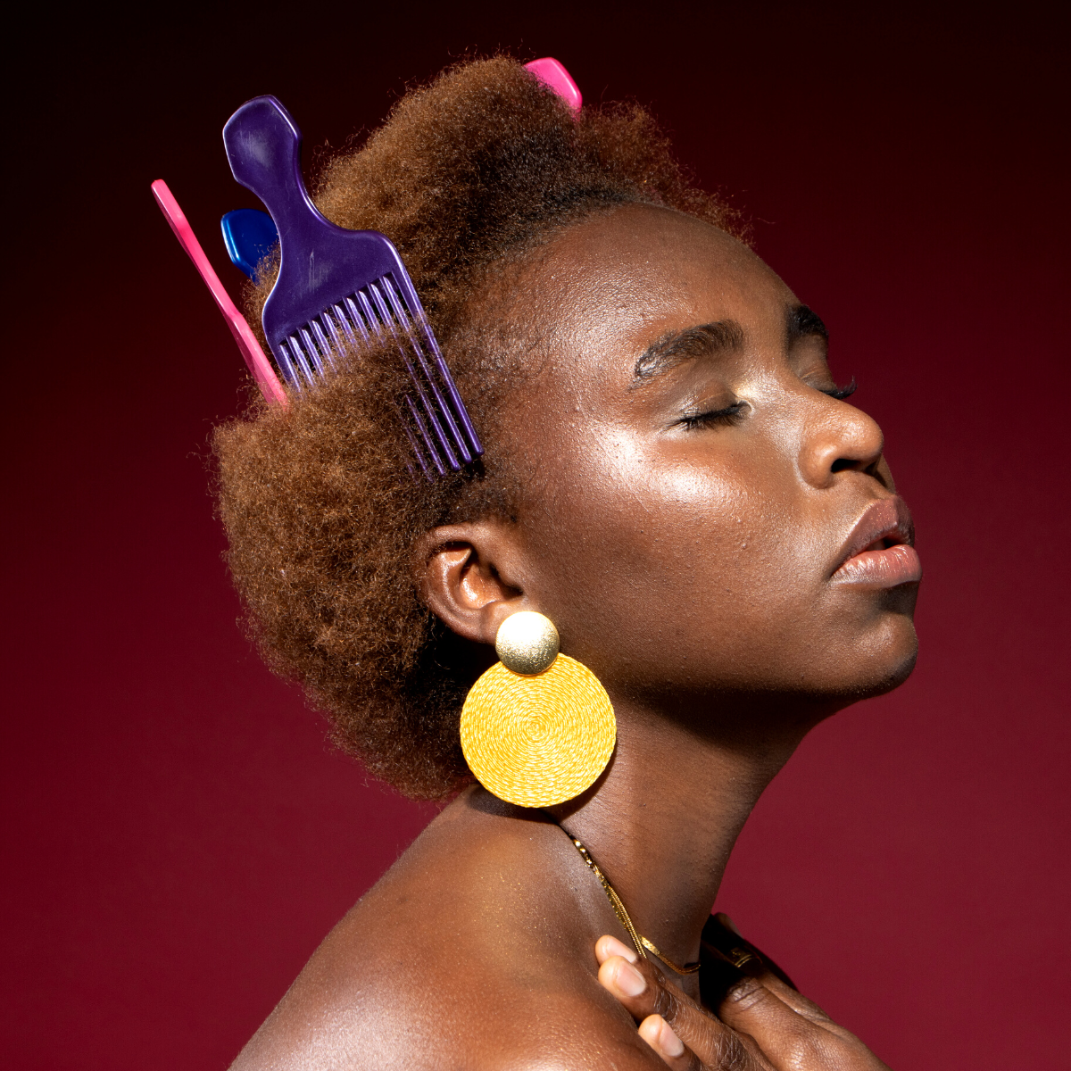 Effective Hot Oil Treatment. Repair Hair Damage with HAIR MANIFESTO